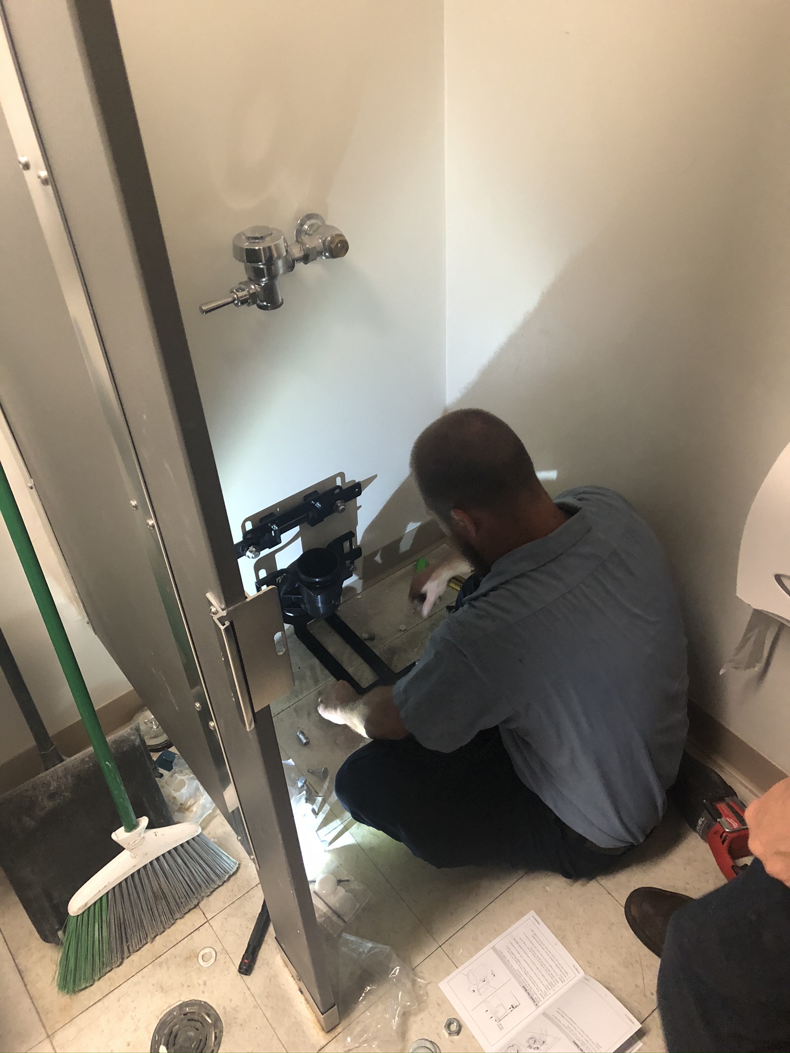 NEW Kohler Modflex AdjustaBowl Top Spud Flushometer Bowl Hughes Plumbing Supply